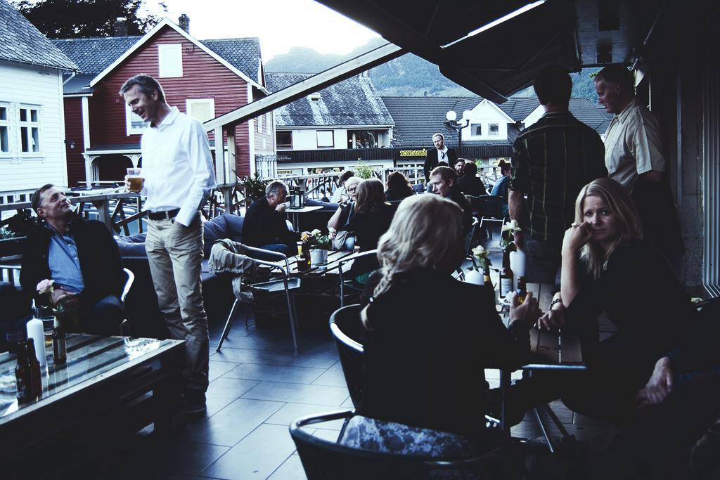 Fugl Fonix Hotel Etnesjoen Exterior photo